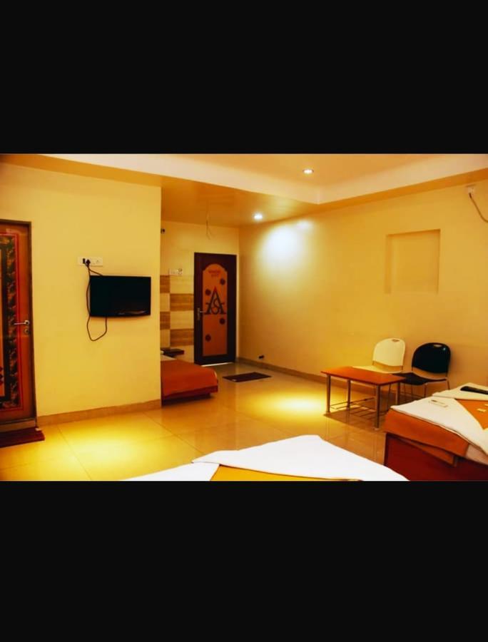 Hotel Apple Sai Residency Shirdi Extérieur photo
