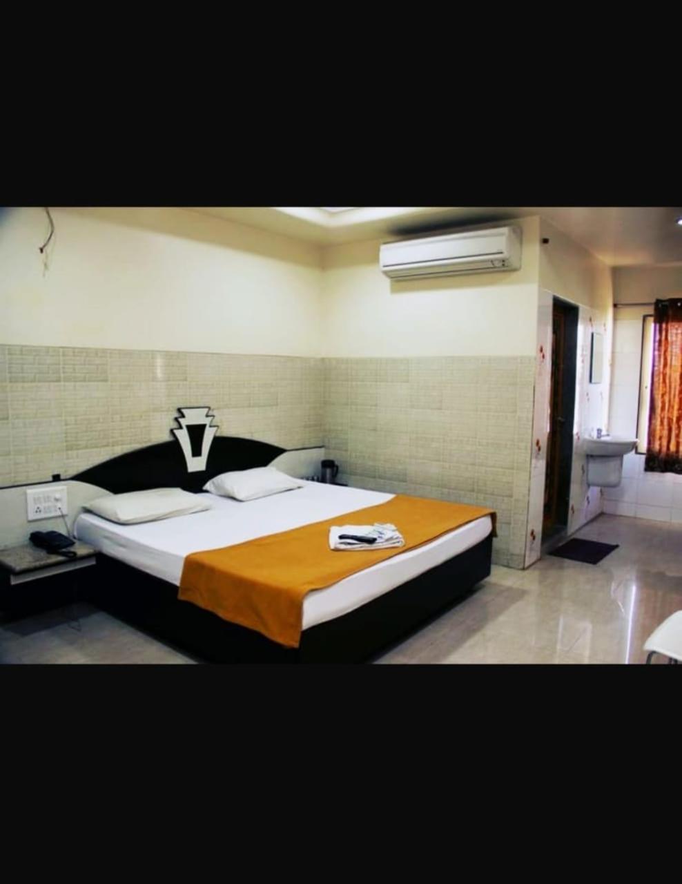 Hotel Apple Sai Residency Shirdi Extérieur photo