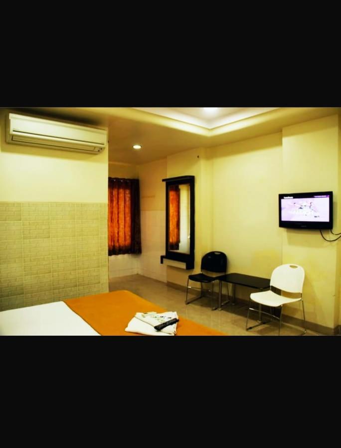 Hotel Apple Sai Residency Shirdi Extérieur photo