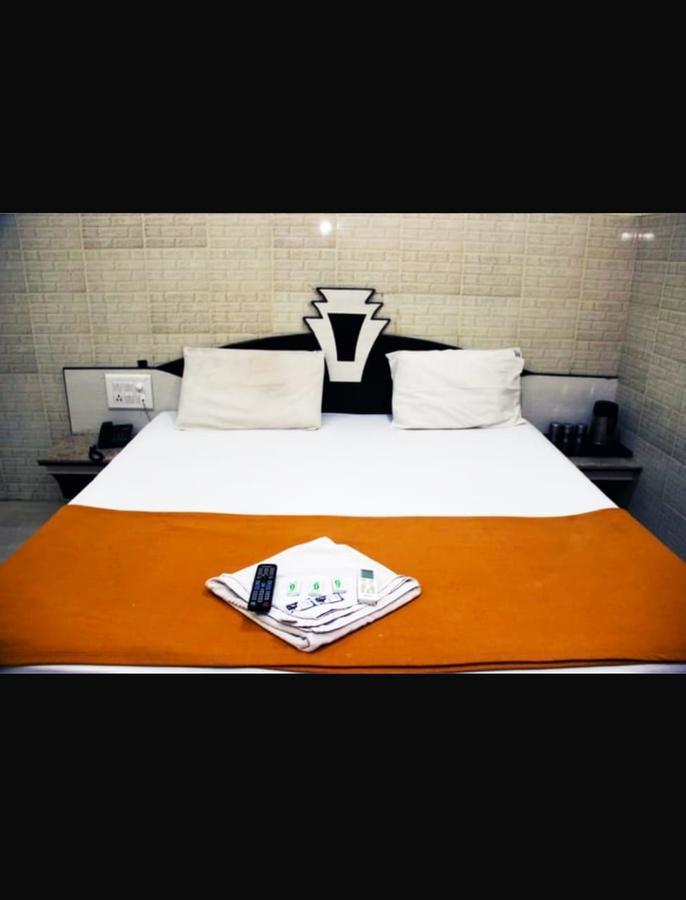 Hotel Apple Sai Residency Shirdi Extérieur photo